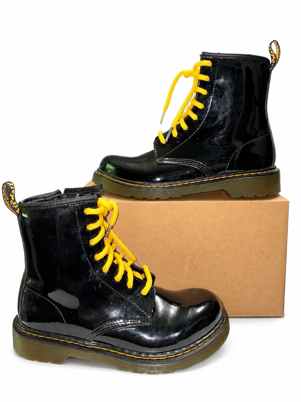 Dr. Martens Black Patent Leather Combat Boots Women’s US 6 - Picture 3 of 9